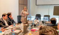 Virna Johnson durante la Asamblea de la Odesur.