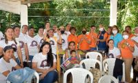 Mujeres reunidas en el corregimiento de Minca