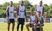 Los 'tiburones' Yeisson Gordillo, Nilson Castrillón, César Haydar, Daniel Giraldo y Walmer Pacheco.