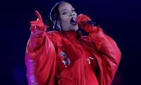 Rihanna Medio Tiempo de Super Bowl 2023.