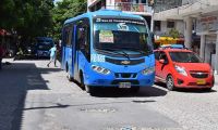 Buses en la carrera quinta. 