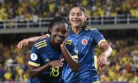 Linda Caicedo y Catalina Usme, figuras de la selección femenina.