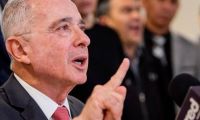 expresidente Álvaro Uribe Vélez.