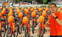 Rafael Martínez promete 2.900 ‘bicis del cambio’