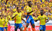 Con la magia de James, Colombia arrasa en su debut en la Copa América