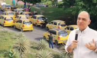 Alcalde Carlos Pinedo ordena levantar los bloqueos de taxistas en Santa Marta