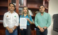 Sandra Isabel Brito Linero, gerente del SETP, y Julio del Castillo Lozano, subdirector del Centro de Logística y Promoción Ecoturística del SENA. 