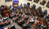 Aprueban en tercer debate recargo festivo del 100% y jornada nocturna desde las 7 p.m.