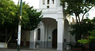 Fachada de la Iglesia San José de Santa Marta.