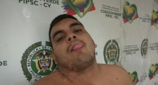 Alias 'El Quemado' le saca la lengua a los policías de Barranquilla.