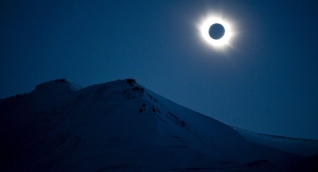 ELos samarios podrán ver el eclipse en su máximo esplendor a las 2:35 p.m. con una visibilidad de 39%.