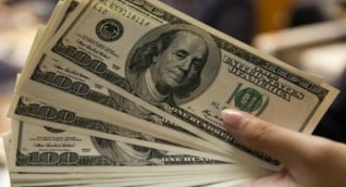 El dólar alcanzó uno de los precios más altos en los últimos meses. 
