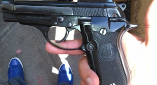 Pistola Prieto Beretta una de las armas que se están traficando en Santa Marta provenientes de Venezuela. 