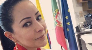 Flavia Dos Santos.