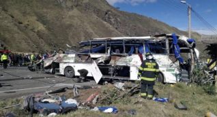 Bus accidentado en Ecuador.