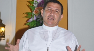 Padre Fajid Álvarez Yacub. 