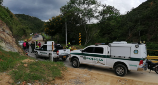 Atacan con explosivos caravana del comandante de la Segunda División del Ejército