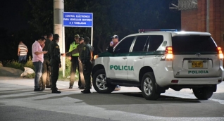 Policía en el lugar de los hechos.