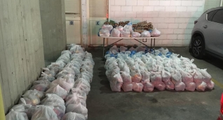 Los mercados son entregados en las casas de las familias identificadas.