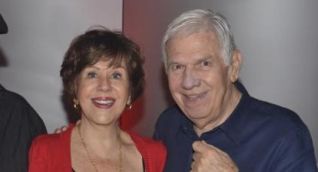 Arturo Fernández Renowitzky, junto a su esposa Margarita McCausland.