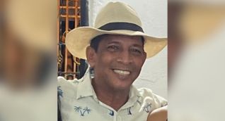 Roberto Navarro.