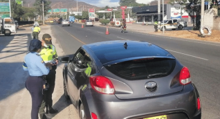 Pico y placa sigue vigente durante los días cívicos de Fiesta del Mar