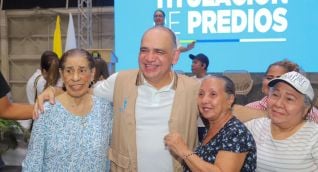 Cortesía Entrega de títulos de propiedad