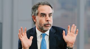 Filtran audios que comprometen al ministro Armando Benedetti con presuntos sobornos y evasión fiscal