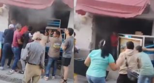 Incendio en local comercial. 