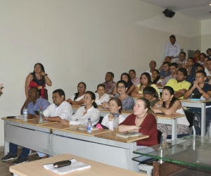 El evento contó con la presencia de los directores de los siete programas de ingeniería, además asistieron estudiantes, docentes e investigadores.