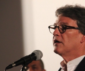 Gustavo Bell.