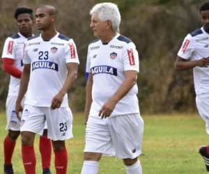 Julio Comesaña, entrenador de Junior.