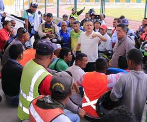 Alcalde Pérez reunido con los mototaxistas del municipio. 