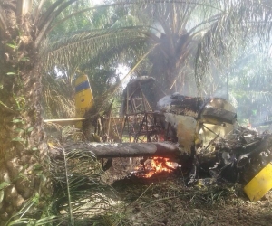 El piloto era el único tripulante, resultó lesionado con algunas quemaduras y fue trasladado a Ciénaga donde recibe atención médica. 