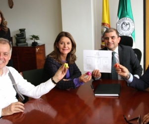 Candidatos Ordóñez, Ramírez y Duque, después del acuerdo.