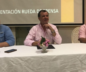 Andrés Vives, director Ejecutivo; César Riascos, presidente ejecutivo y Javier Jiménez, director de desarrollo competitivo de la Cámara de Comercio de Santa Marta.