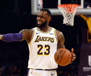 La estrella de los Lakers pasó del séptimo puesto al quinto en la clasificación histórica de encestadores.