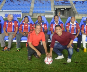 Michel Torres junto a las glorias del Unión Magdalena