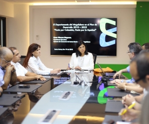 Gloria Amparo Alonso, directora del Departamento Nacional de Planeación,  lideró las mesas de trabajo desarrolladas en Santa Marta.