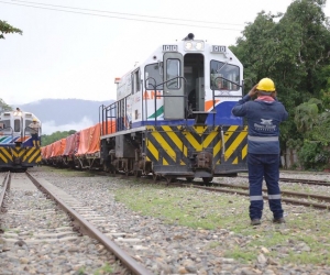 El tren cafetero iniciando el recorrido.