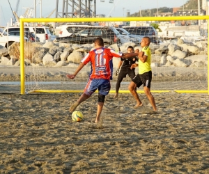 La final del fútbol playa se disputará este domingo 30 en Los Cocos. 