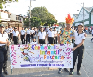 La alegría de los niños se tomó las calles de Santa Marta. 