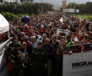 La Guardia Nacional Bolivariana cerró el paso de Colombia a través del Puente Internacional Simón Bolívar.