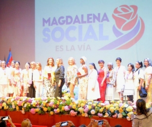 27 lideresas del departamento fueron homenajeadas en el teatro de Cajamag.