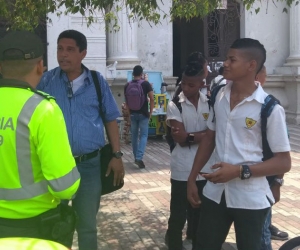 Instauración del 'Plan Colegio' en las escuelas públicas.