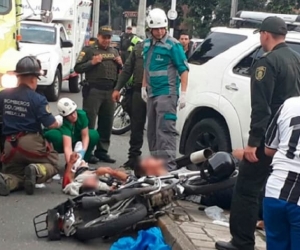 Escena después que los delincuentes fueron atropellados por de quien habían robado minutos antes.