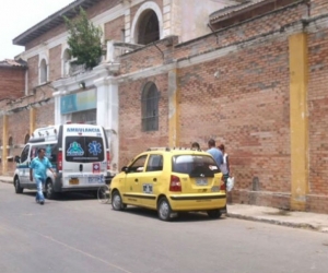  El hombre llegó sin signos vitales al Hospital General de Barranquilla.