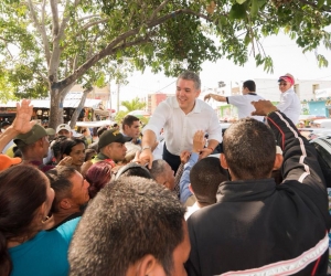 Iván Duque durante una manifestación en el municipio de Ciénaga