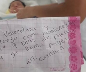 Nota que acompañaba la bebe abandonada.