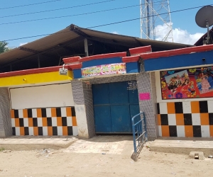 Entrada de la caseta donde ocurrió el zafarrancho la madrugada de este lunes.